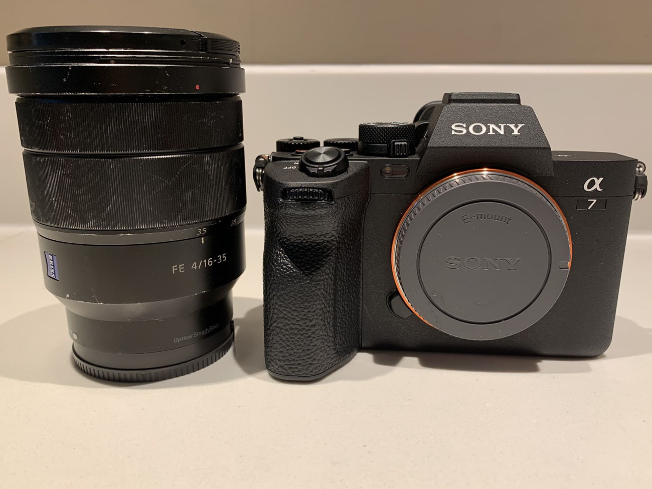 Sony a7iv a74 camera with sony 16-35mm f4 256gb sd card