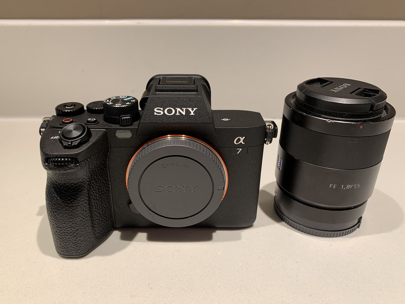 Sony a7iv a74 camera with sony zeiss 55mm f1.8 256gb sd card
