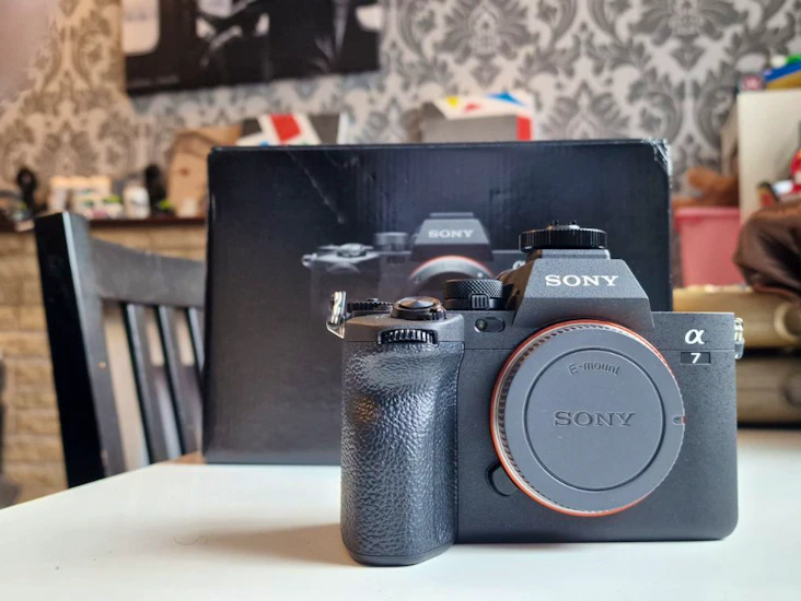 Sony a7iv body only