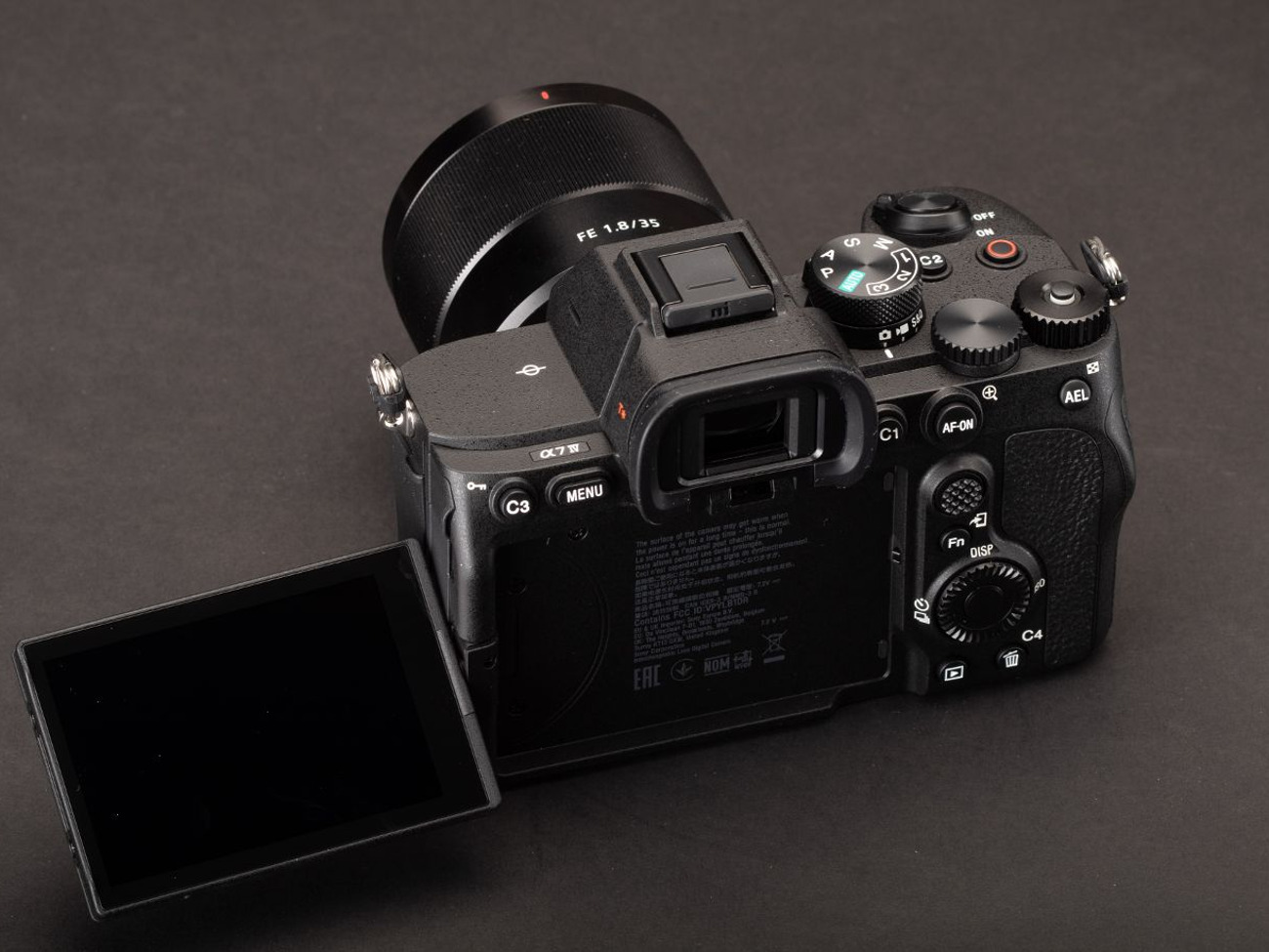 Rent Sony a7iv with Godox V1 Flashgun, Sigma art 35mm and