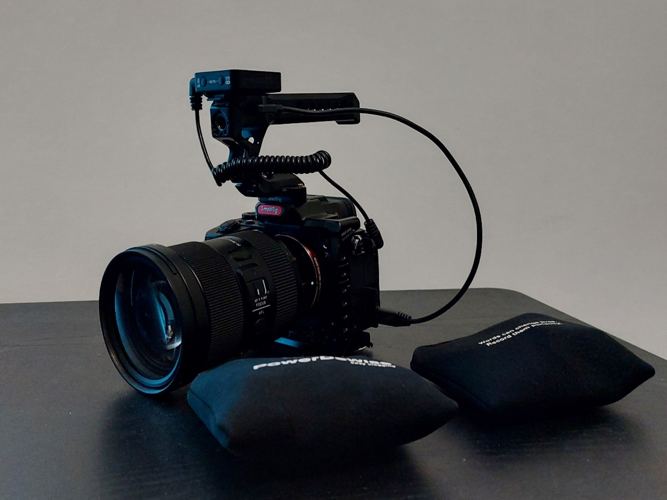 Sony a7siii handheld wireless mic kit 
