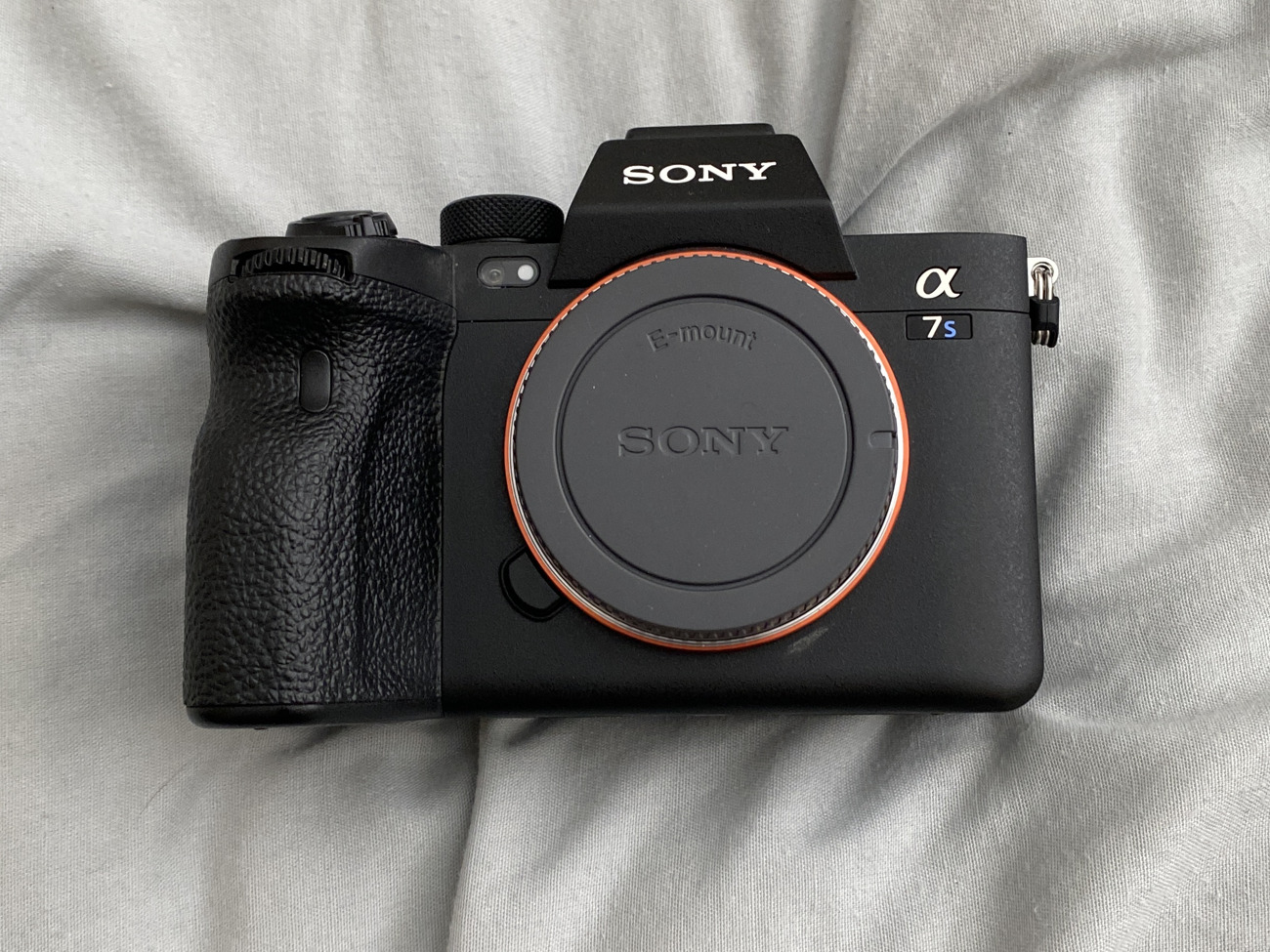Sony a7siii body + 2x batteries