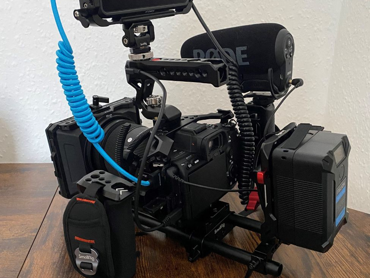 Sony a7s iii cinema rig – 24-70mm, atomos ninja v, v-mount kit