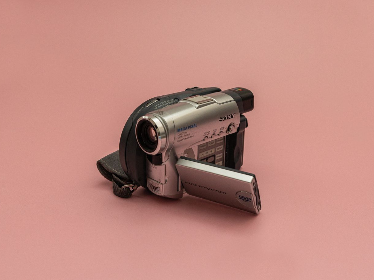 Sony camcorder - mini dvd - retro vhs style