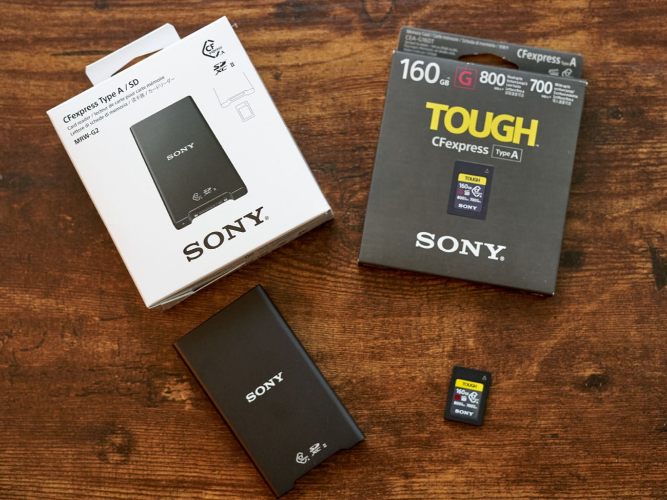 Sony cfexpress card (160gb) w/ sony card reader