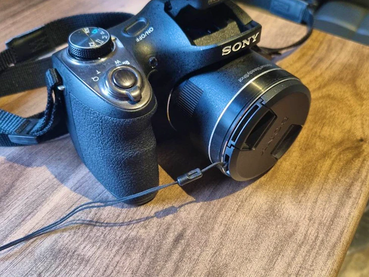 Sony cyber-shot dsc-h300
