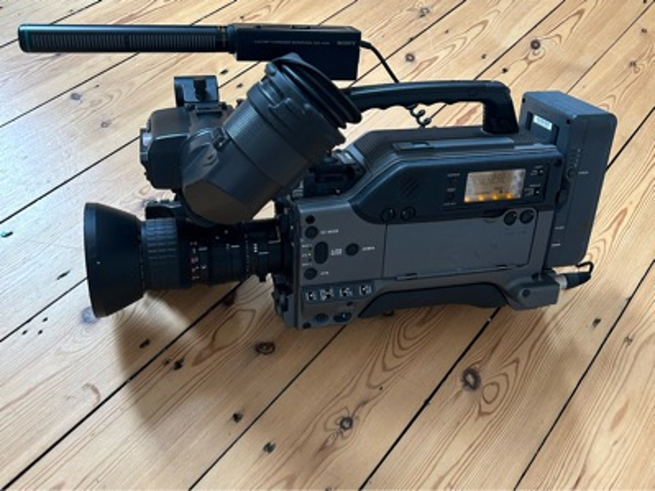 sony-dsr-300-professional-dv-