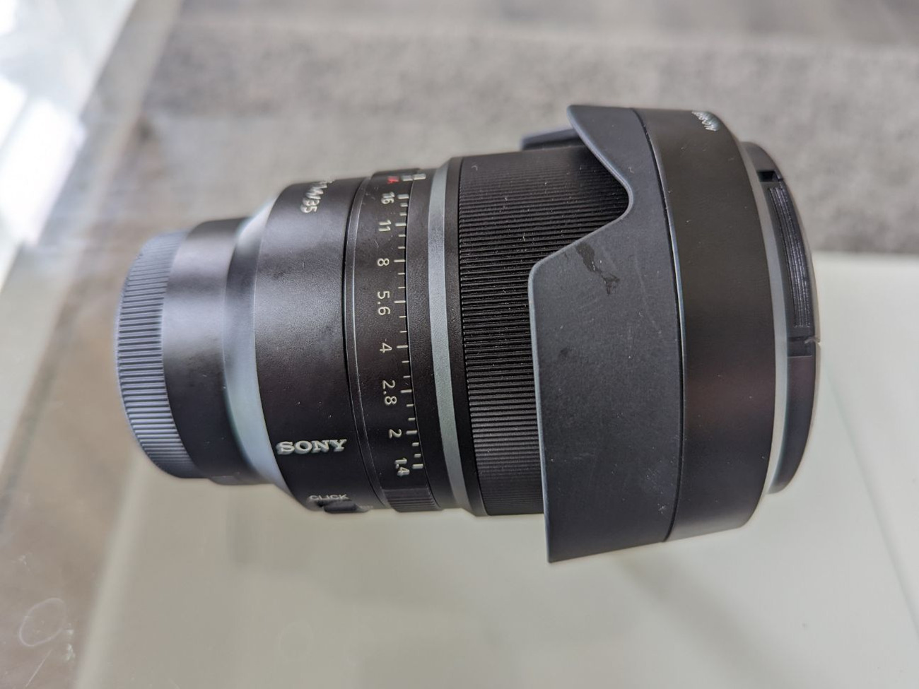 Sony e distagon 35mm f1.4 lens