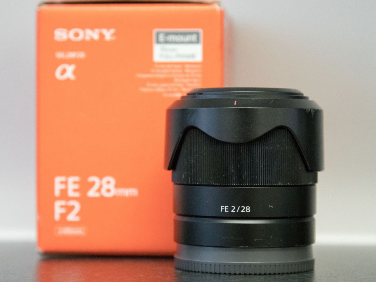 Sony e mount full frame 28 mm f2.0 prime lens