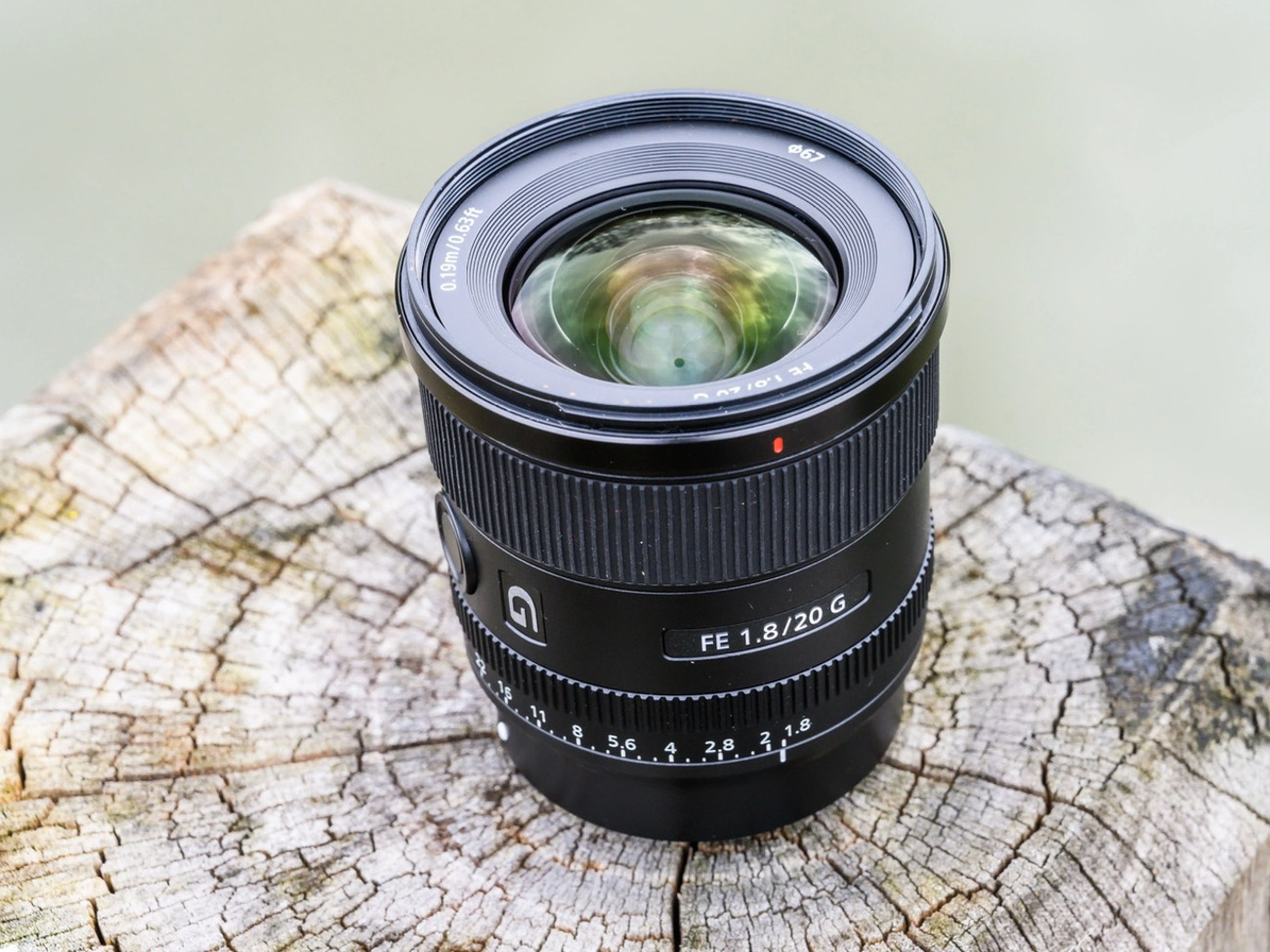 Sony fe 20mm f1.8 g lens