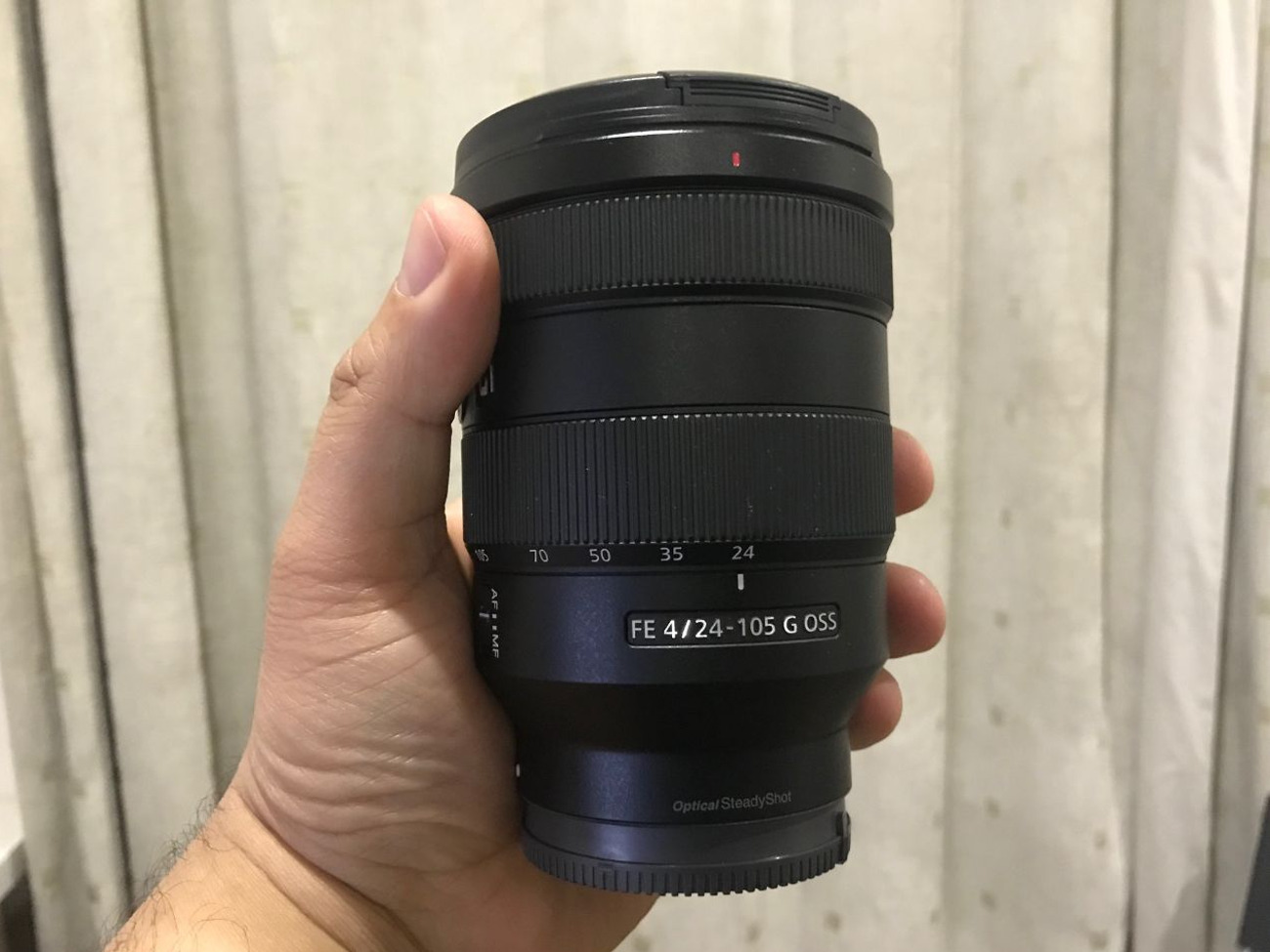 Sony fe 24-105 f4 gm lens (a7, a7 iii, a7r, a9)