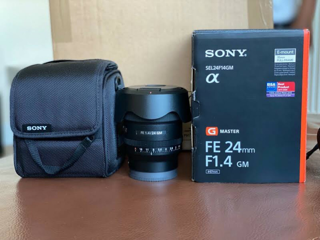 Sony fe 24mm f1.4 g master lens