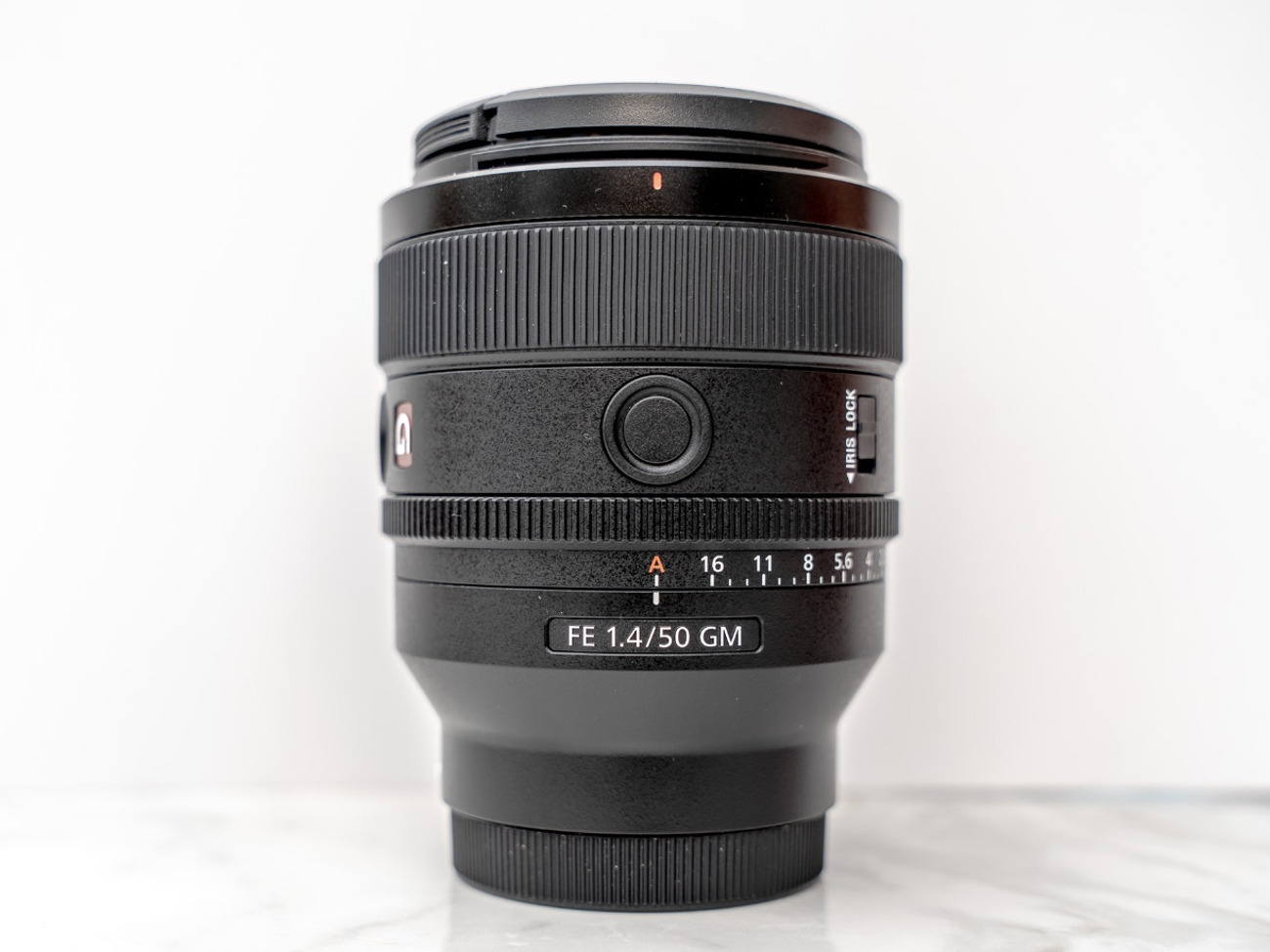 Sony fe 50mm f/1.4 gm lens