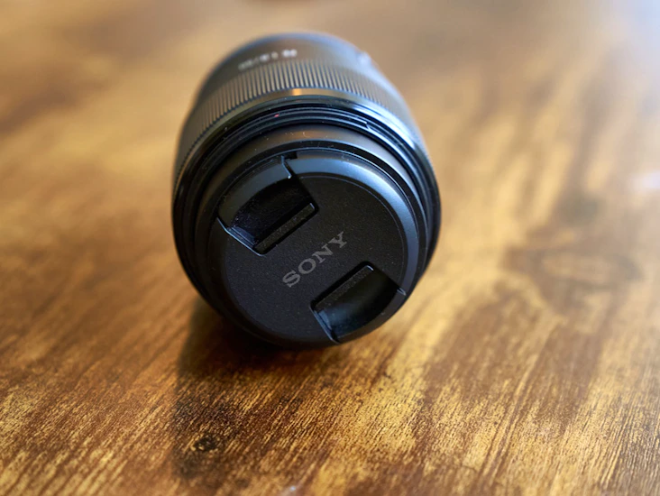 Sony fe 50mm f1.8 lens