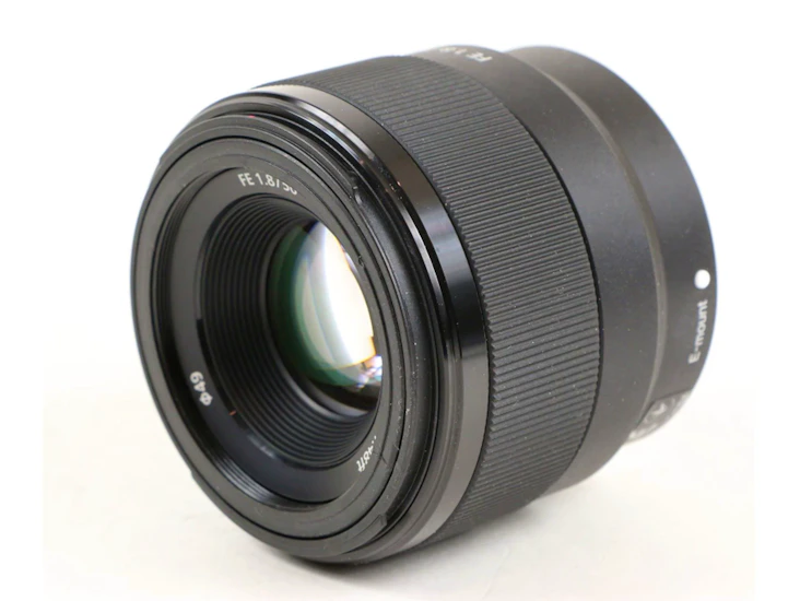 Sony fe 50mm f1.8 lens