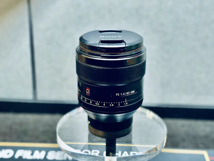 Sony fe 85mm f/1.4 gm