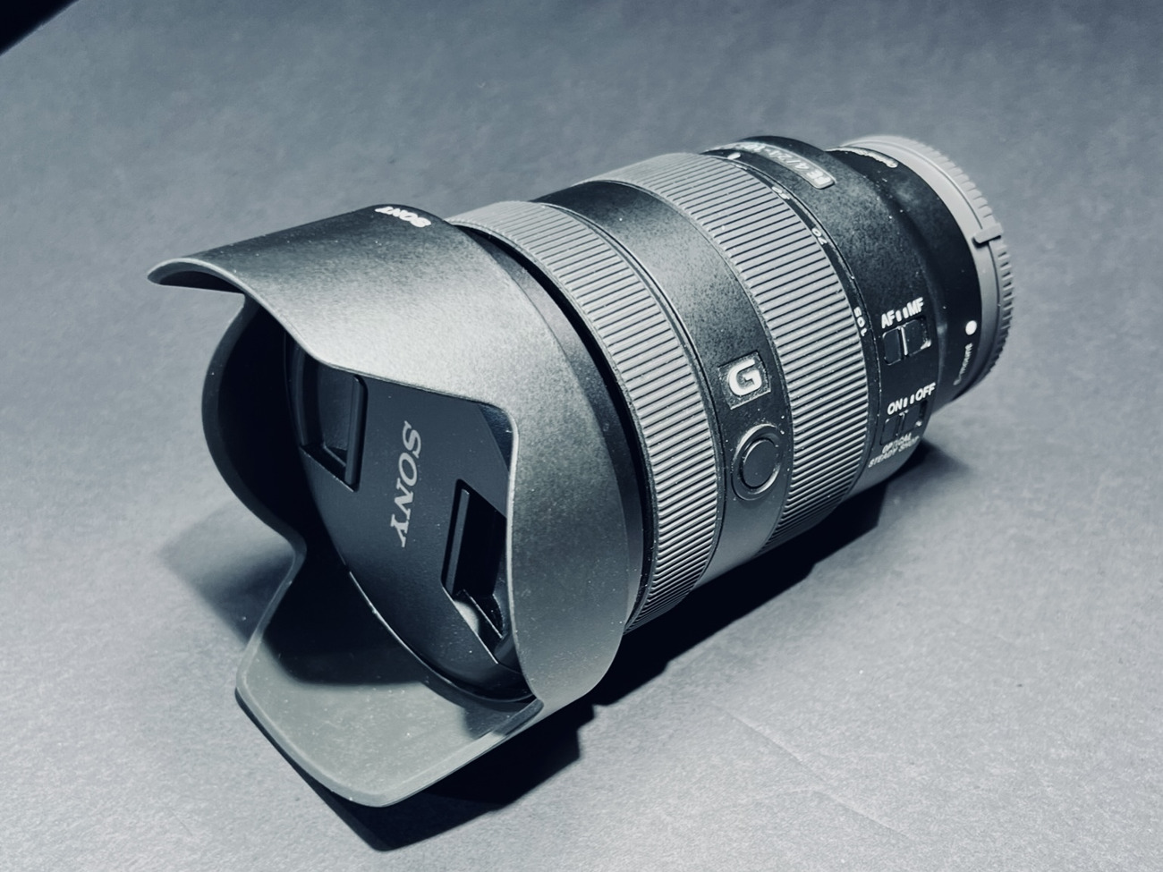 Sony fe g 24-105mm f4 lens