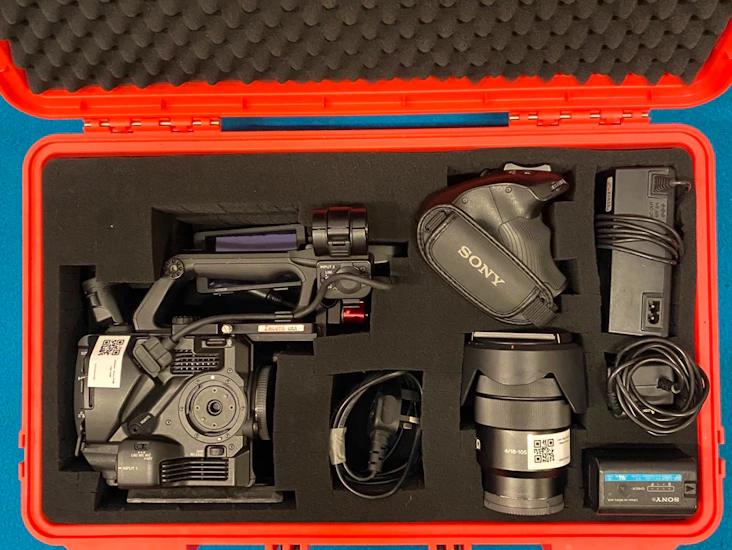 Sony fs5 raw with 18-105mm f/4 lens