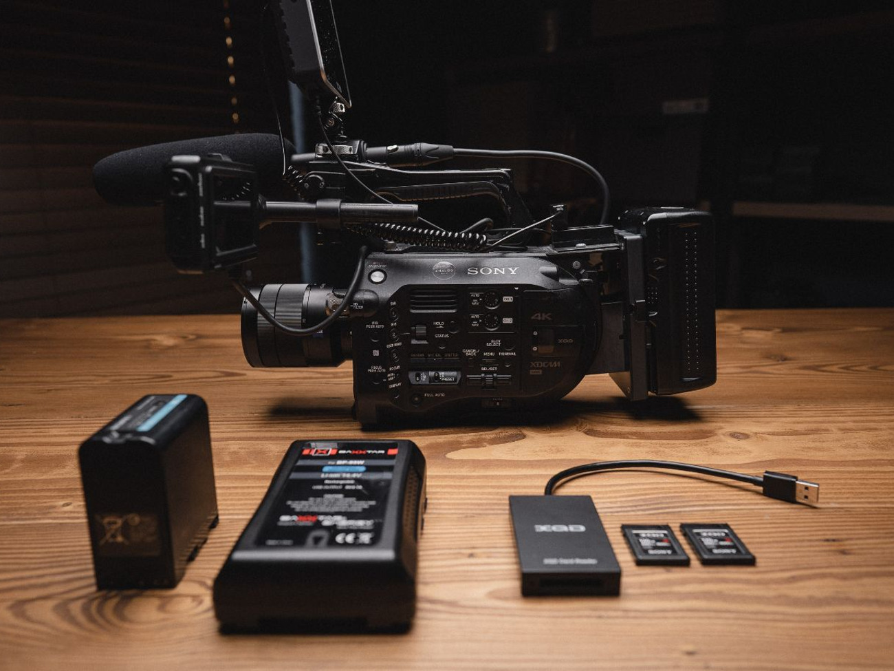 Sony fs7 - shoot kit with sony zeiss 24-70mm lens