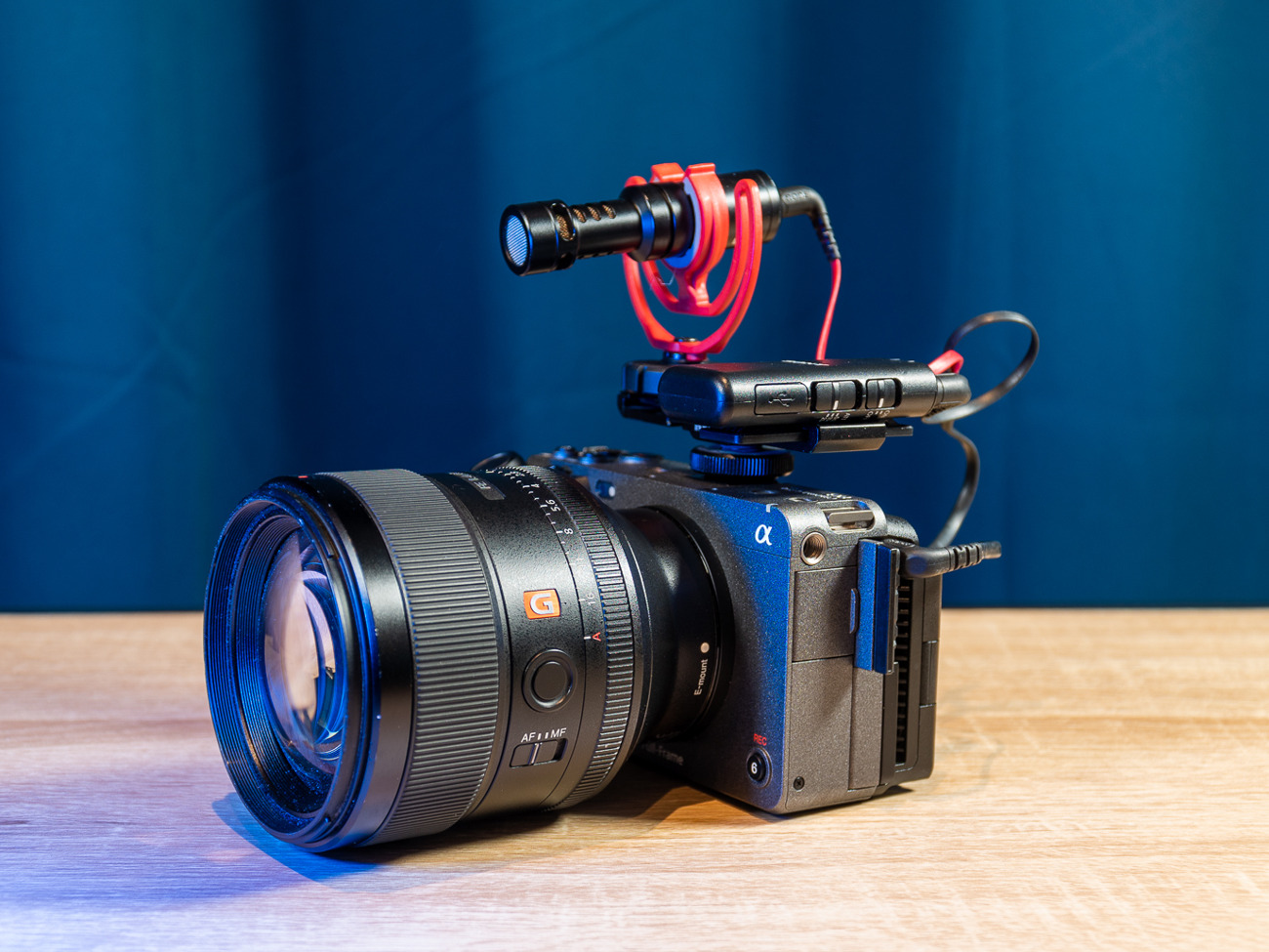 Sony fx3 + fe 16-35 mm + rode videomicro + sony wireless mic