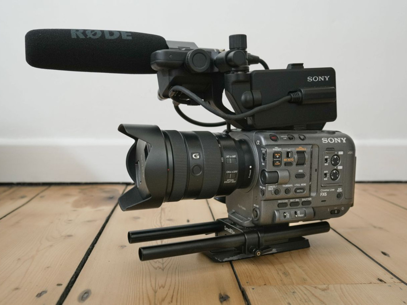 Sony fx6 + fe 24-105mm f4 g oss lens