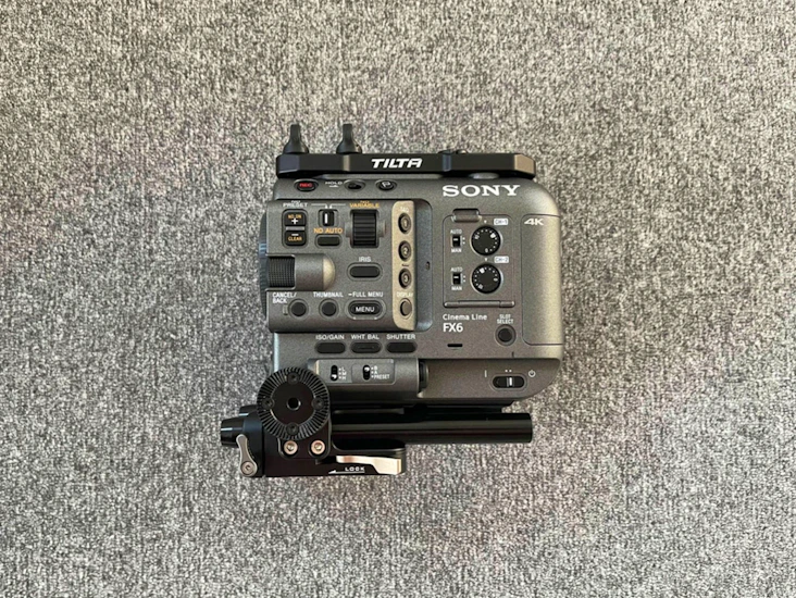 Sony fx6 4k cinema camera body + accessories