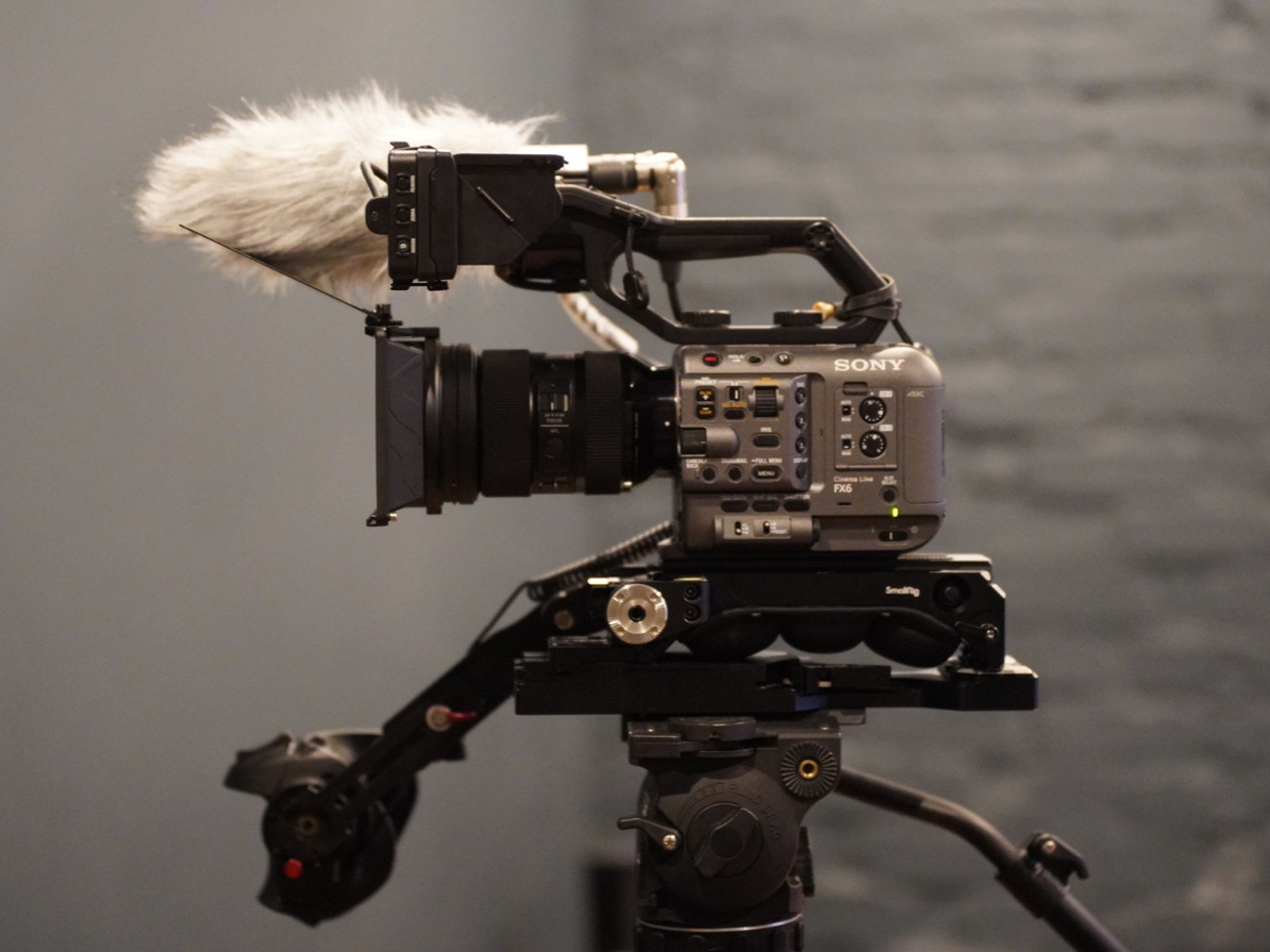 Sony fx6 camera kit with lens & accessories