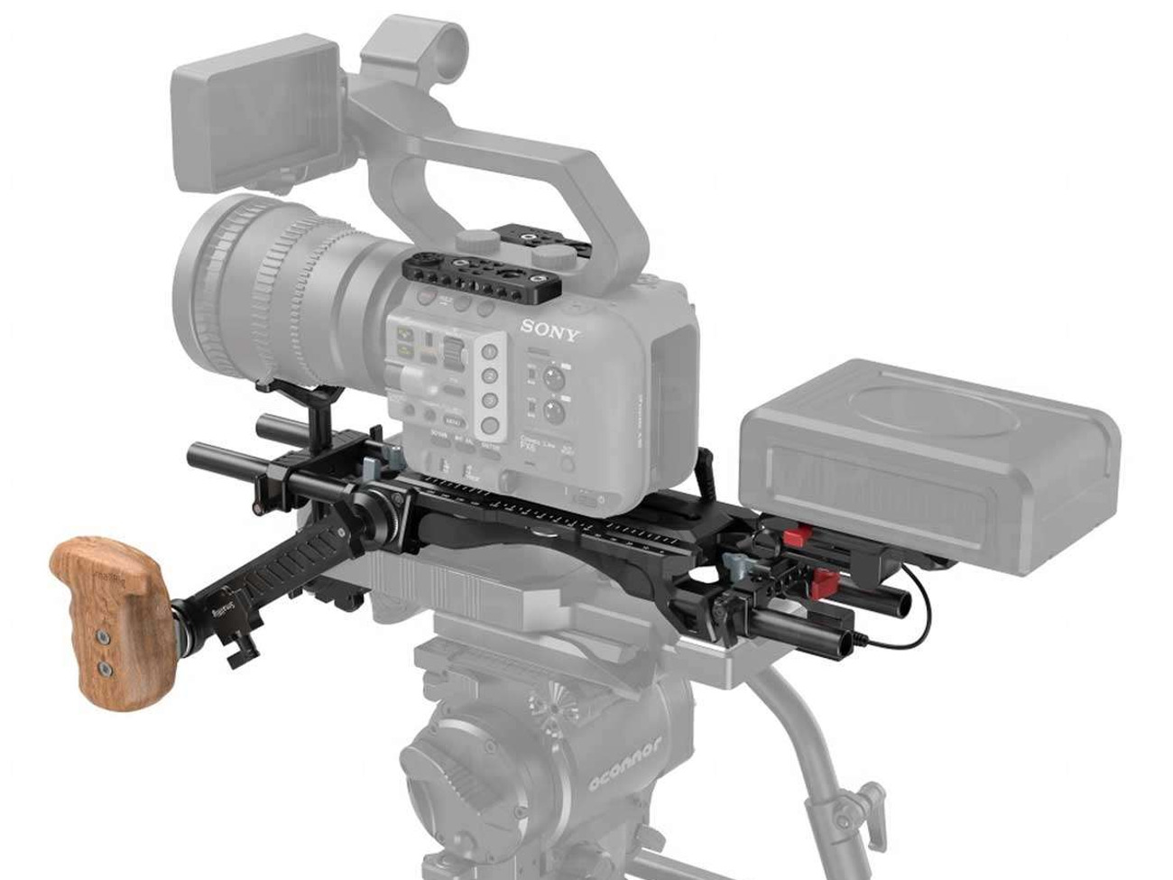 Sony fx6 with small rig shoulder rig and v lock battery