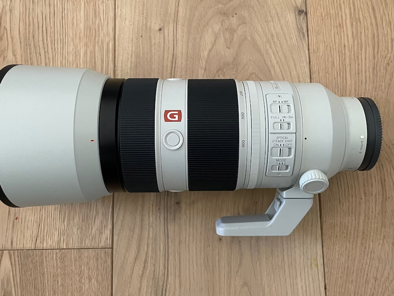 Sony g 100-400mm telephoto lens