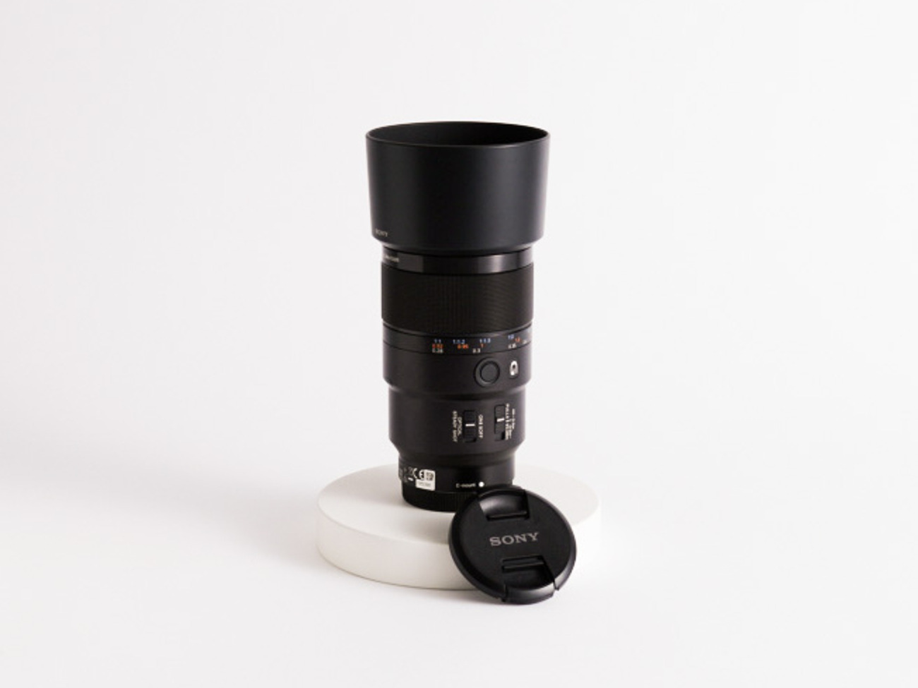 Sony g master 90mm f2.8 macro lens 