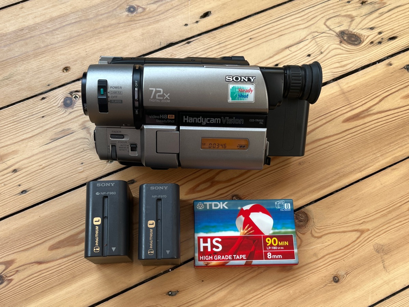 Sony Ccd Vhs Camera With Night Vision Sony Handycam CCD-TR748E