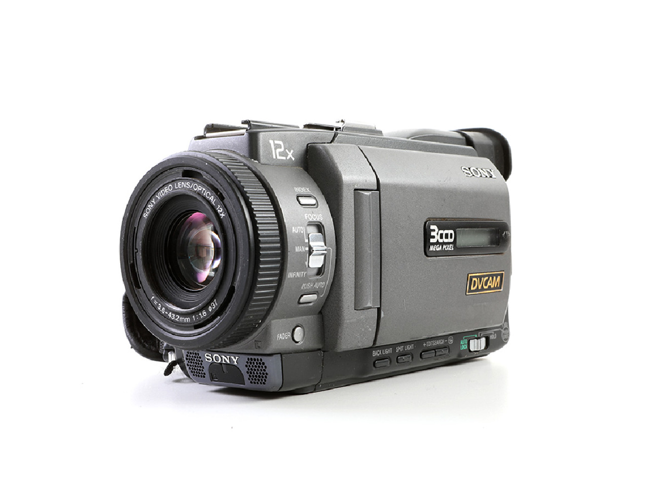 Rent 📹 Sony PDX-10P Mini DV Cam + Fisheye + Microphone from Nick