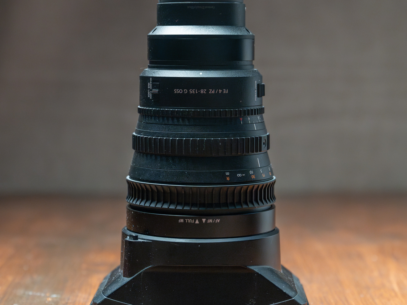 Sony pz 28-135 f4 servo zoom lens