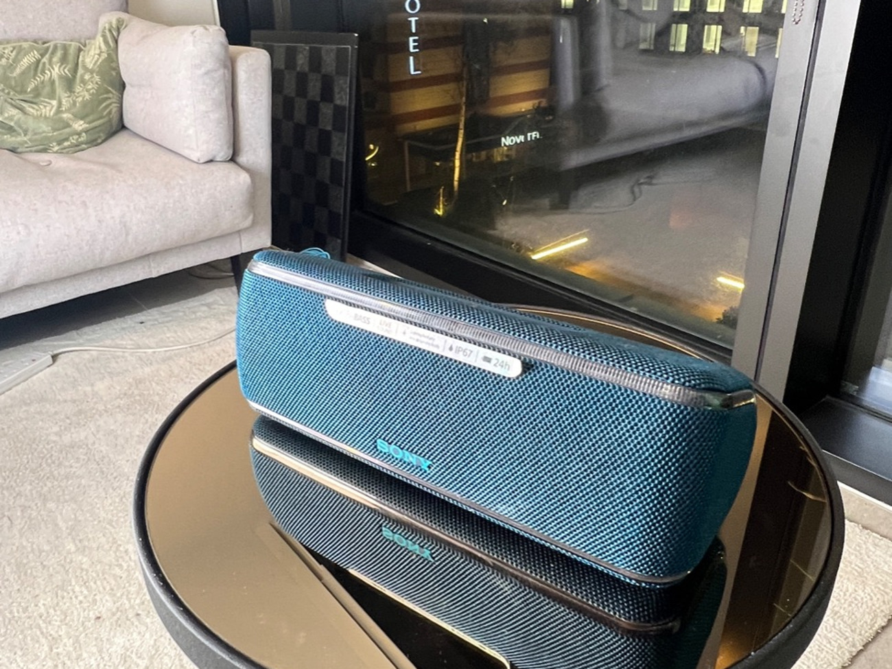 Sony srs-xb41 portable bluetooth wireless speaker