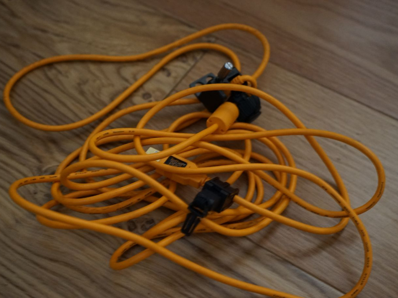 Sony tether cable
