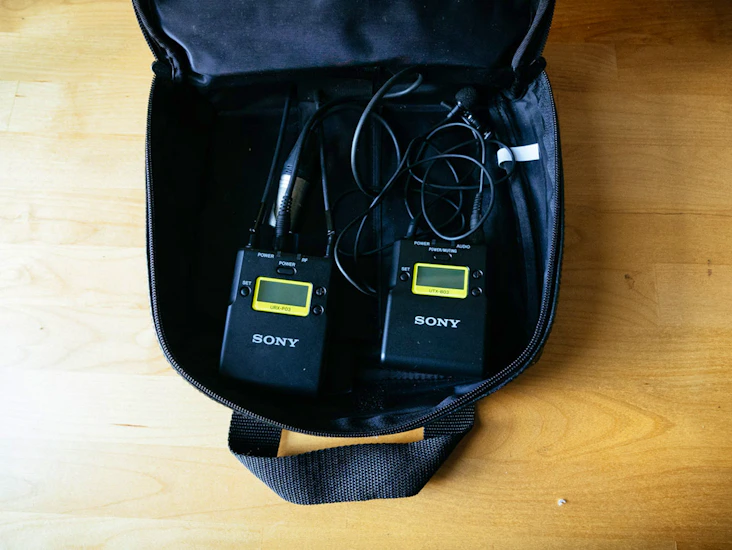 Sony uwp-d11 wireless lav microphone set