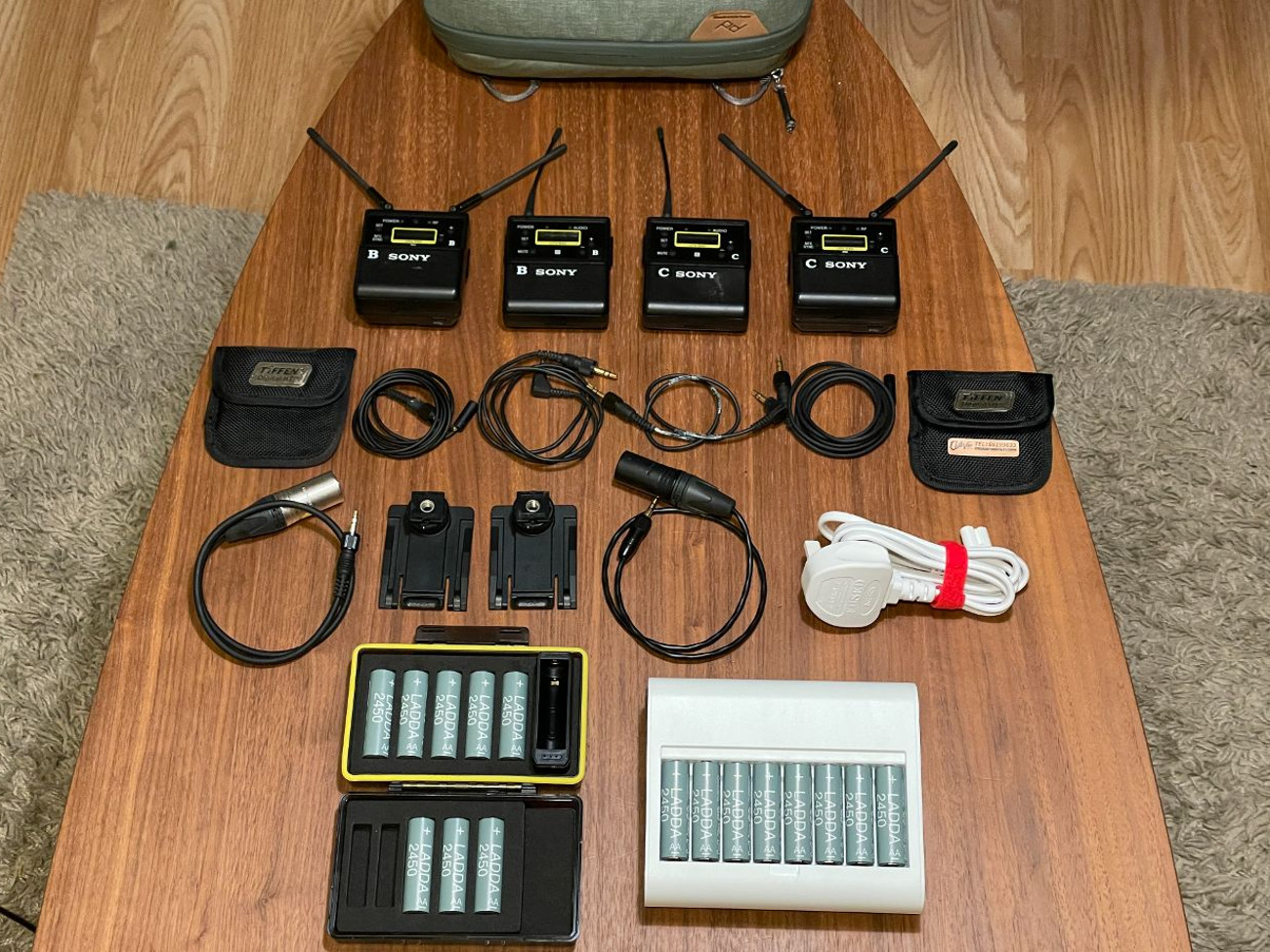 Sony uwp-d21 (2 x set) wireless mic kit , lapel mic d27