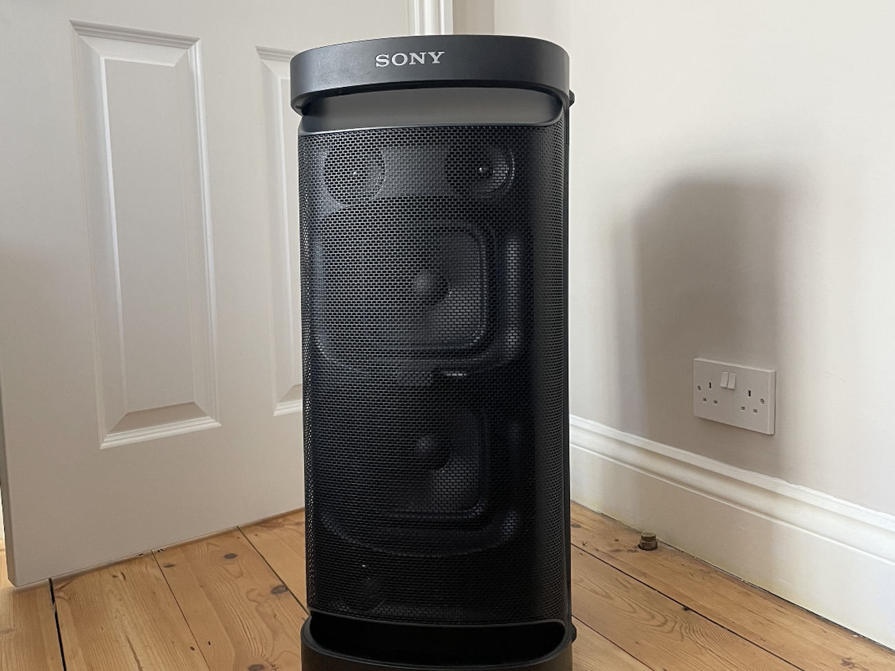 Sony wireless speaker xp700 x-series