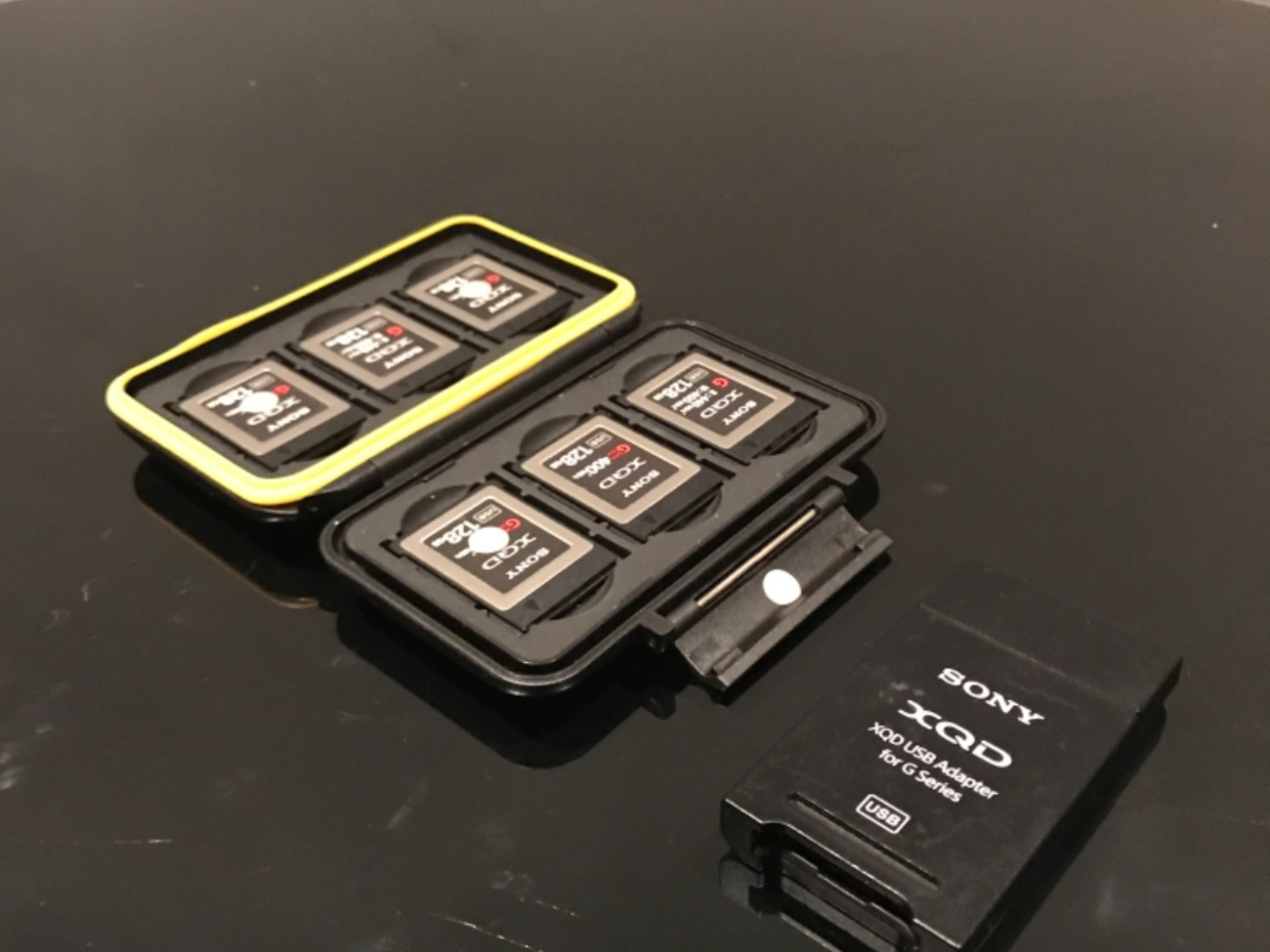 Sony xqd cards 128gb x6 in waterproof case plus usb  reader
