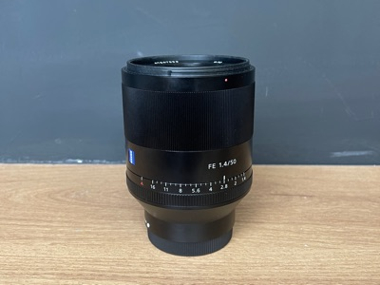 Sony zeiss 50mm f/1.4 e mount lens