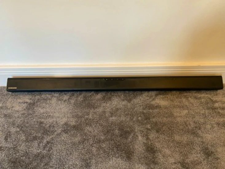 Soundbar sumsung (model hw-f550)