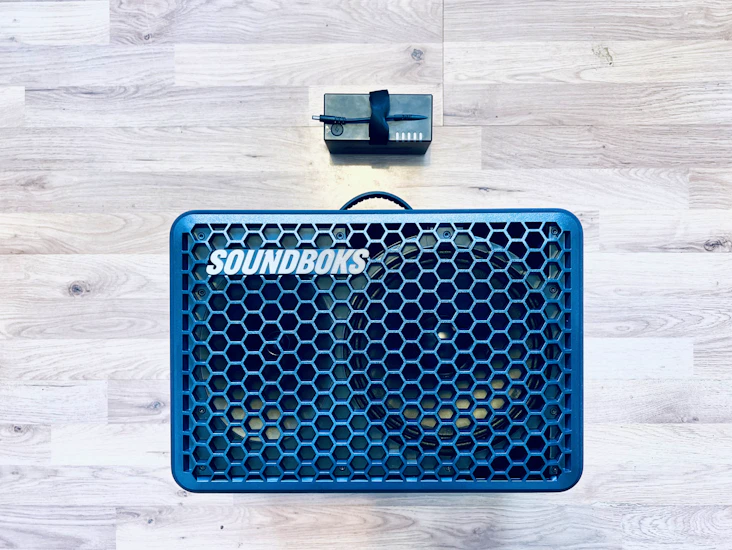 Soundboks go - 1x wireless speaker 1x batteries