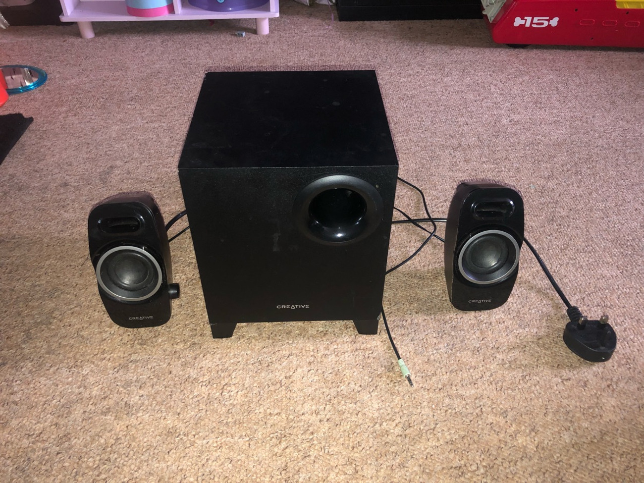 Speakers . active . with sub