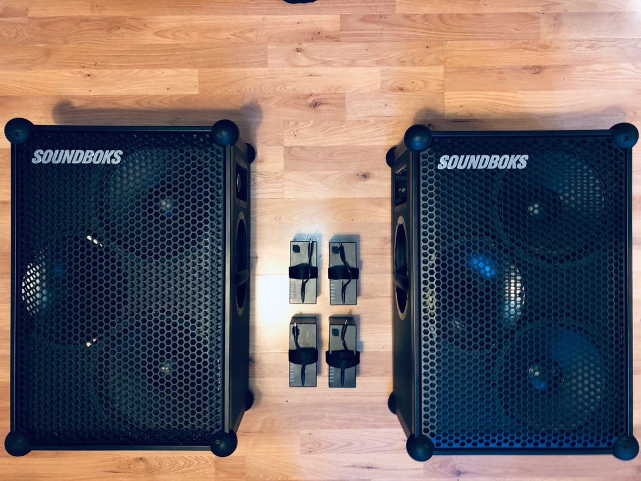 Speakers & extra batteries - soundboks 3 - 2x wireless pa speaker 4x batteries