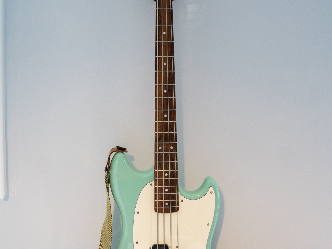 Squier classic vibe 60's mustang bass guitar