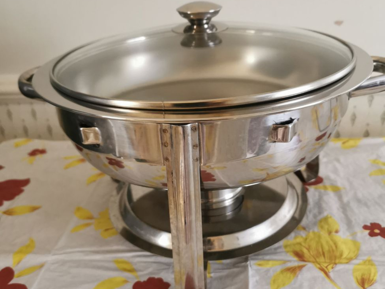 Stainless steel round chaffing dish with glass lid – 4.5l