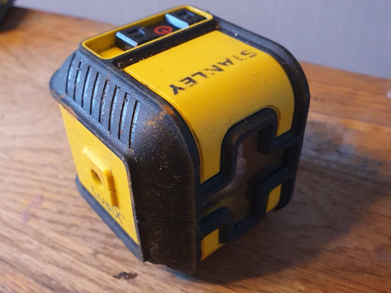 Stanley cubix laser level