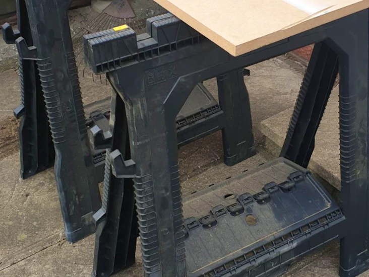 Stanley saw horse + timber platform.