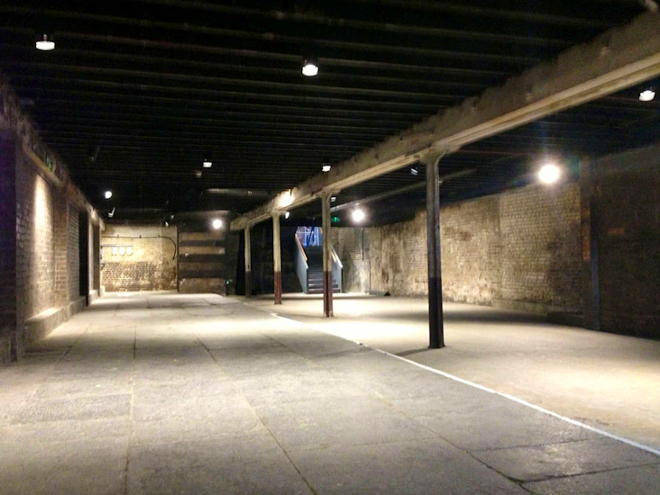 Storage space (warehouse)