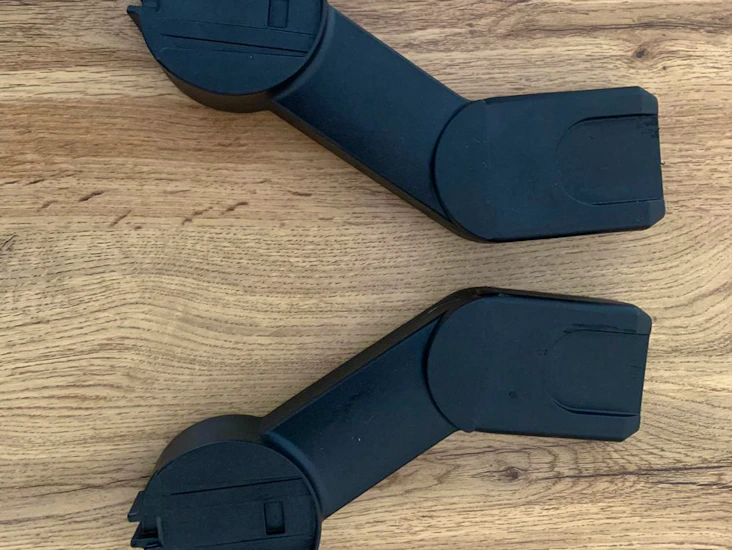 Strada cybex/maxi car seat adaptors